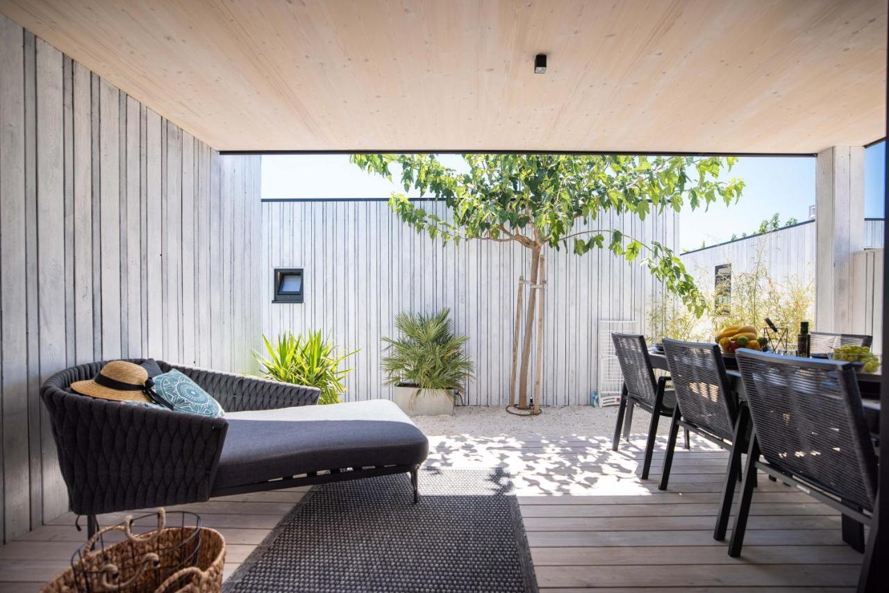 Arcadia Eco-Luxe Mobile Homes With Infinity Pool By Oiko Collection Privlaka  Exteriér fotografie
