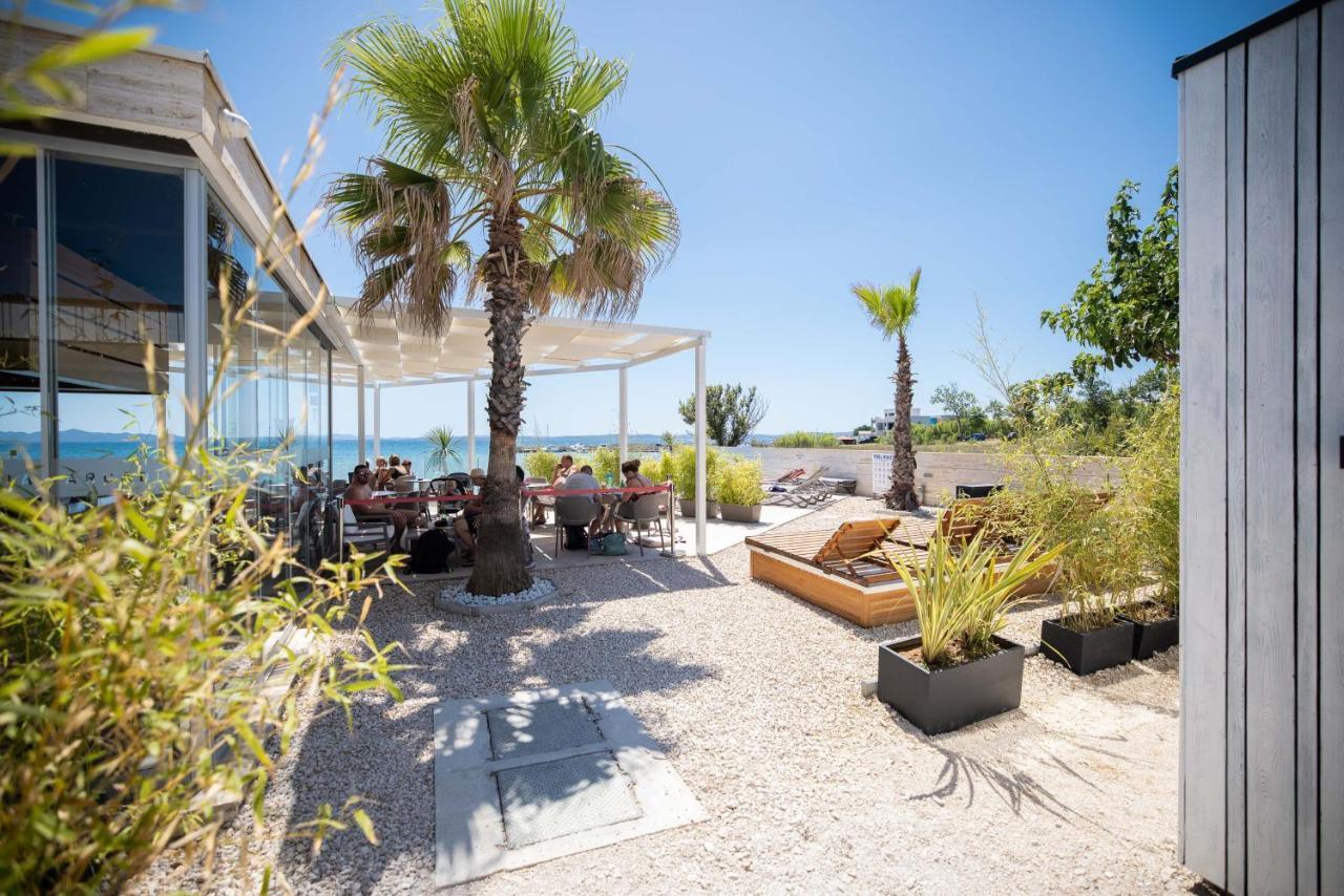 Arcadia Eco-Luxe Mobile Homes With Infinity Pool By Oiko Collection Privlaka  Exteriér fotografie